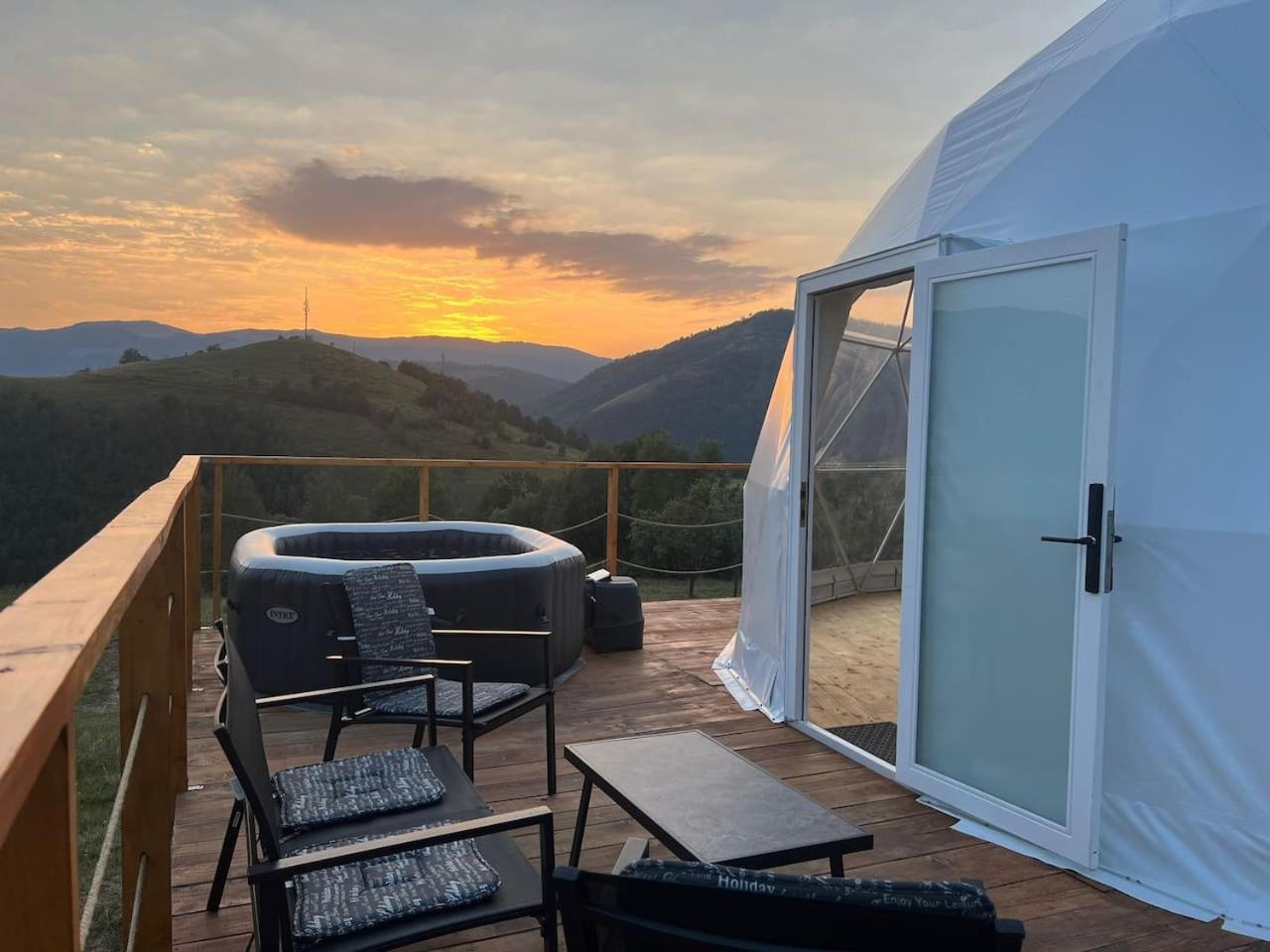 Tranquil Dome - Manta'S Retreat Glamping Cornereva Otel Dış mekan fotoğraf